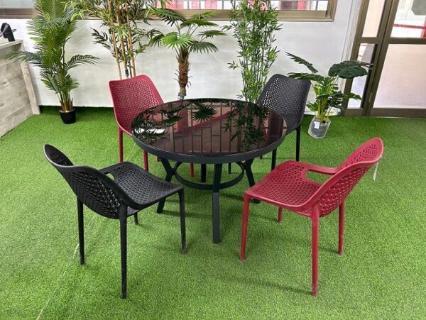 picture 263 שולחן אלומיניום לגינה עגול קוטר 100 ס"מ דגם פאלסיו כולל 4 כיסאות פלסטיק מעוצבים